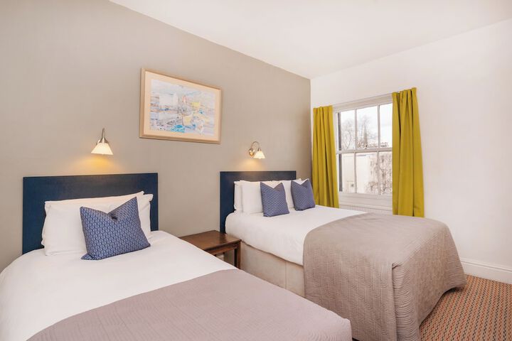 Room 16 of 29