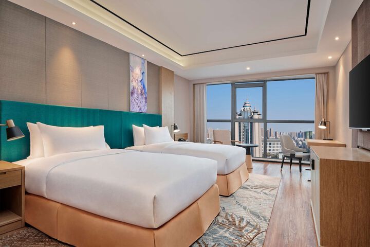 Room 15 of 47
