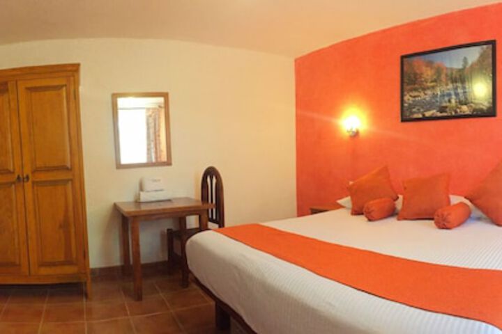 Room 13 of 63