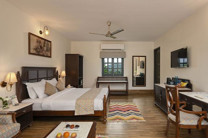 Room 5 of 129