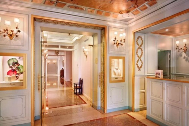 Hotel Interior 27 of 42