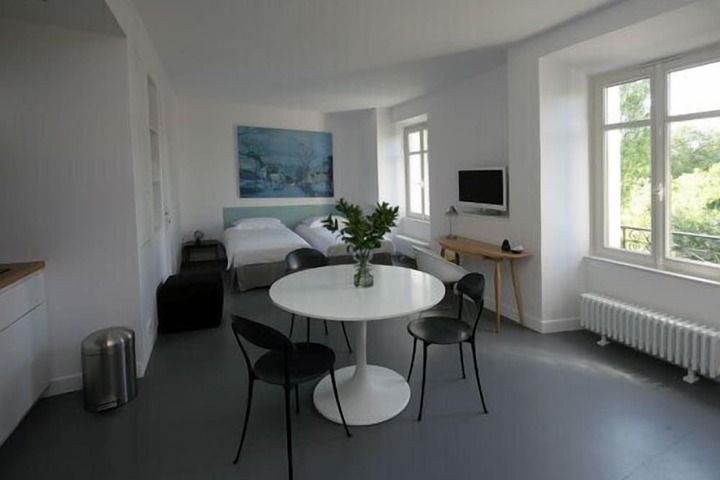 Room 29 of 40