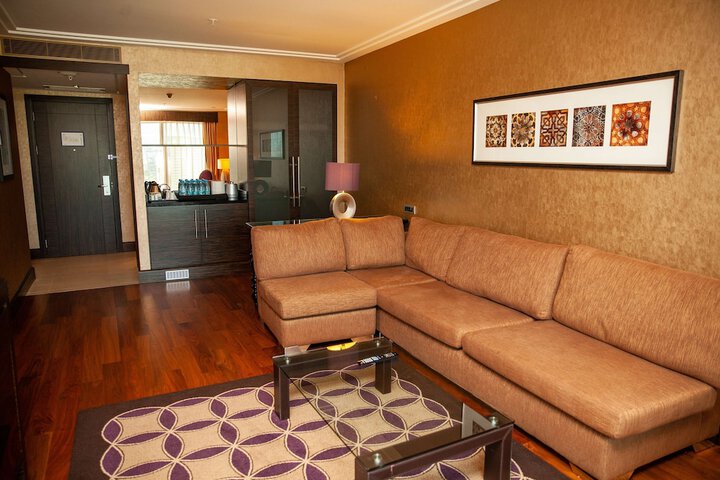Room 21 of 130