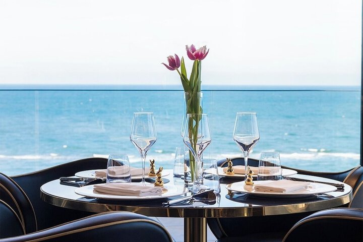 Dining 105 of 139