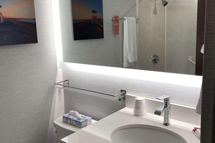 2 Queen Beds Deluxe Room (7 of 9)