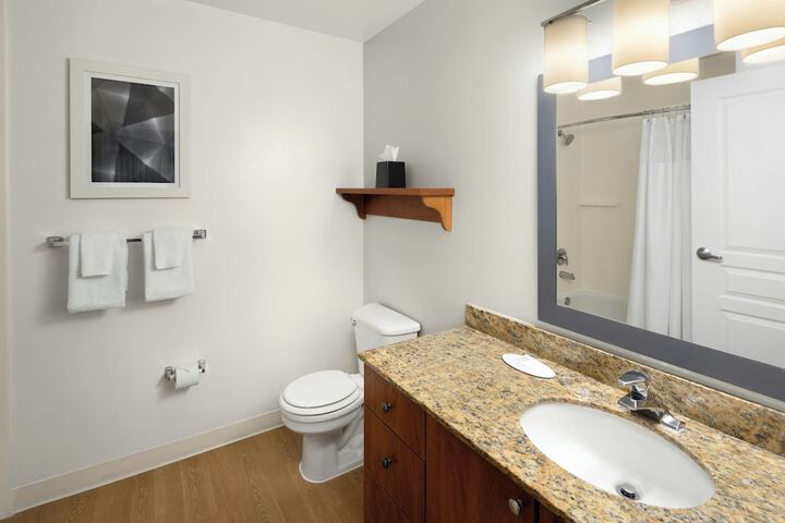 Room 16 of 23
