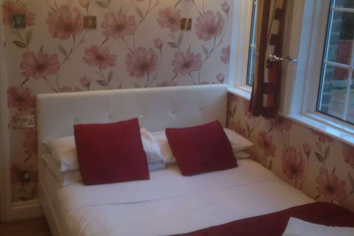 Room 7 of 20