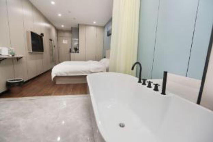 Yuxuan Smart Hotel