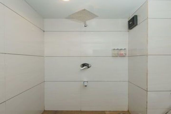 Room 3 of 26