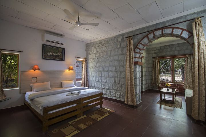 Room 6 of 50