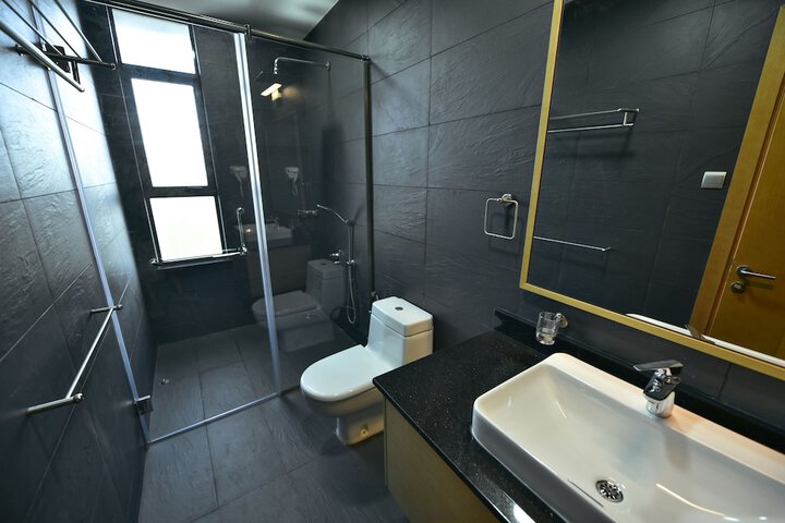 Room 34 of 61