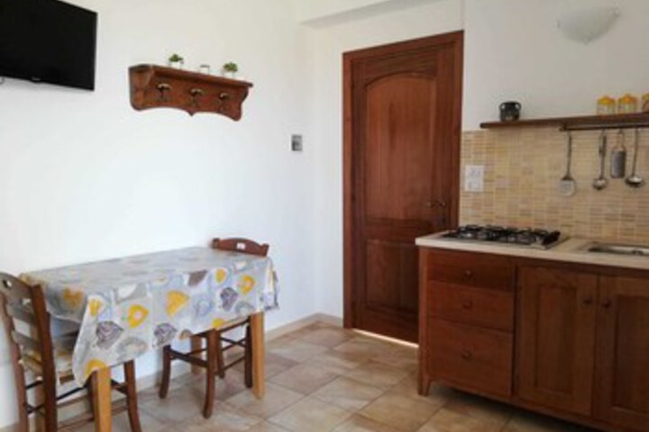 Room 8 of 15