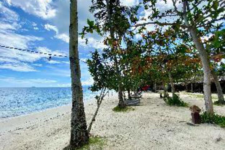 Beach 19 of 23