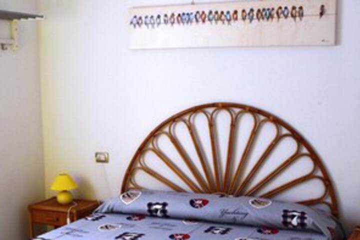 Room 37 of 53