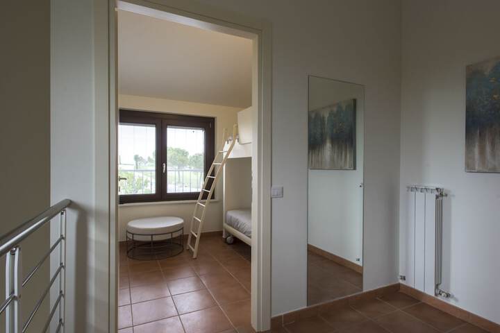 Room 18 of 95