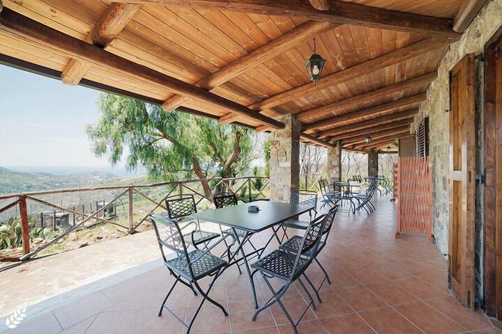 Terrace/Patio 4 of 13