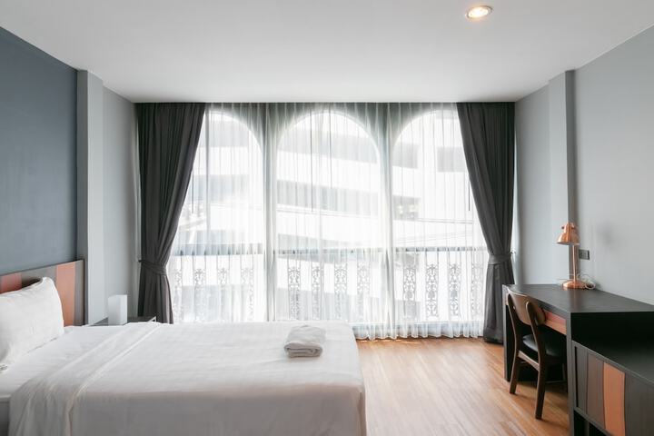 Room 27 of 60