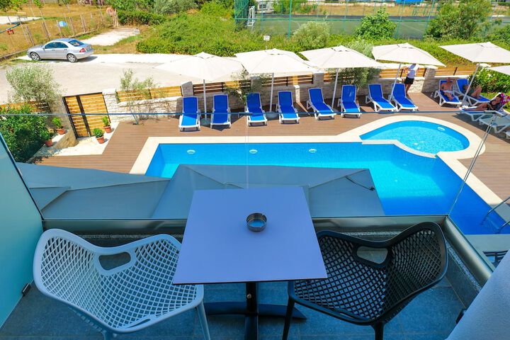 Terrace/Patio 105 of 107