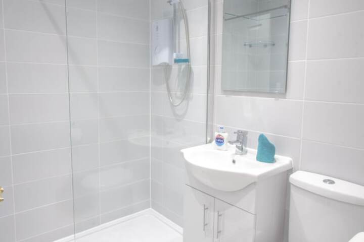 Room 22 of 35