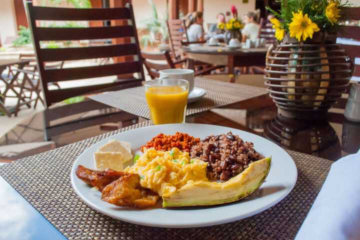 Breakfast meal