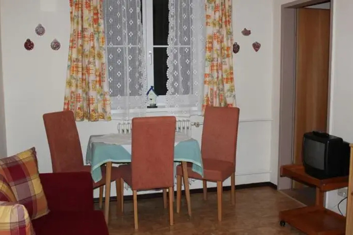 Room 5 of 21