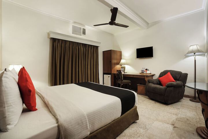 Room 17 of 30