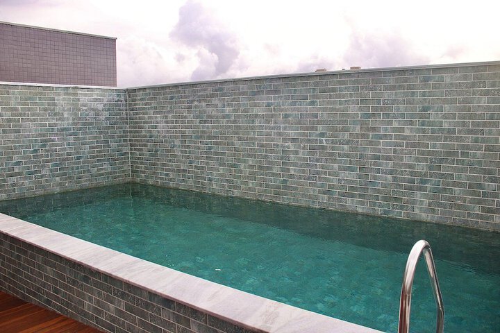 Pool 19 of 38