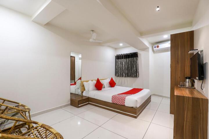 Hotel O Surbhi