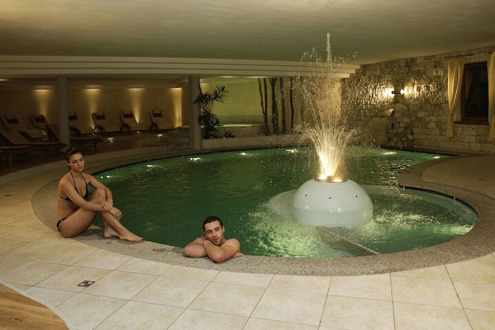 Pool 38 of 107