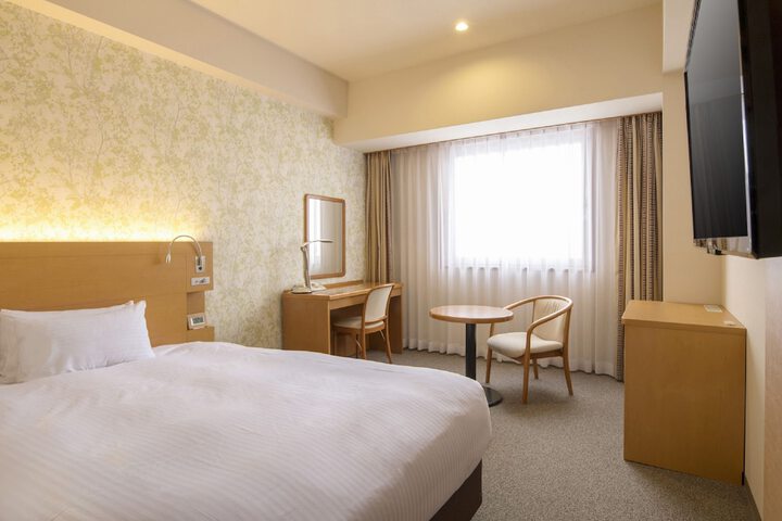 Room 15 of 68