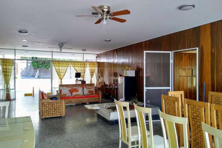 Room 18 of 43