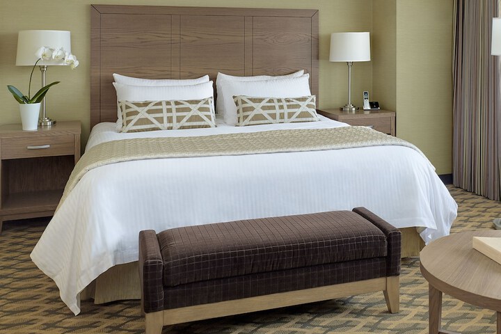 Executive Room 1 King Bed (17 of 22)