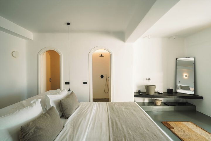 Room 42 of 71
