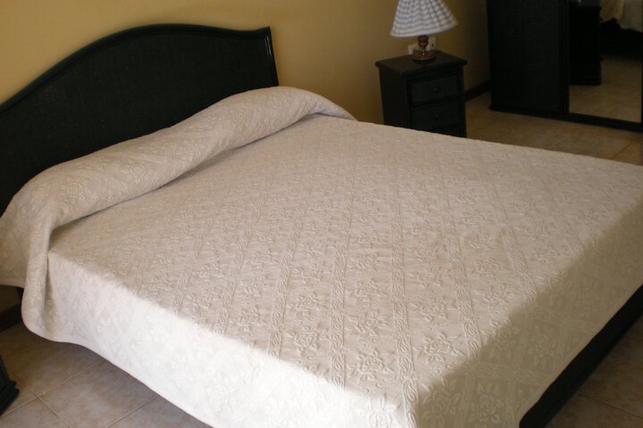 Room 6 of 50