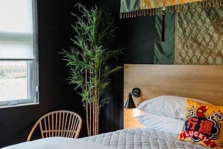 Room 20 of 39