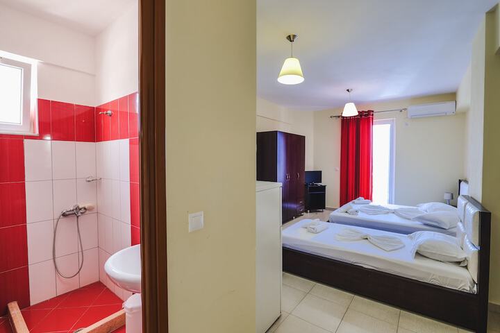 Room 49 of 84