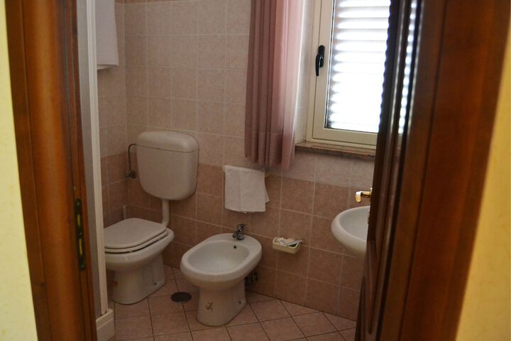 Clean Restrooms