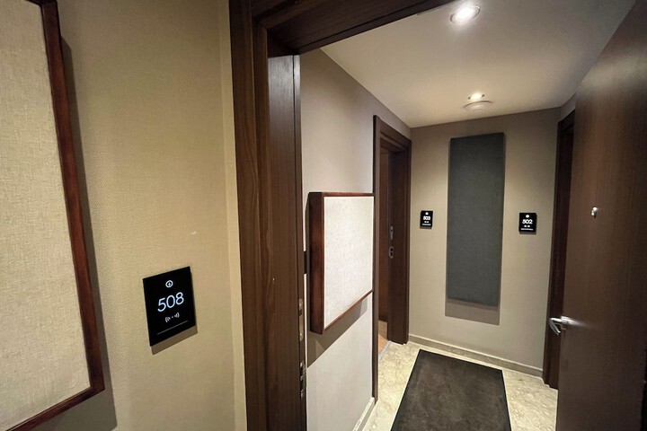 Room 63 of 129