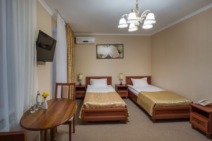 Room 9 of 75