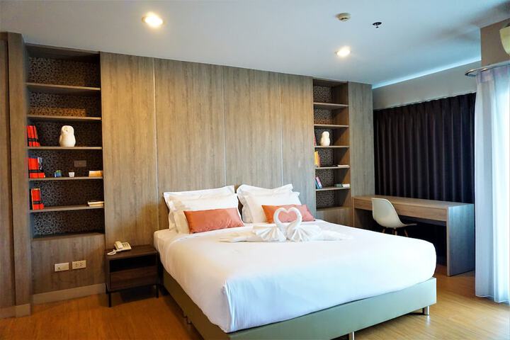 Room 12 of 38