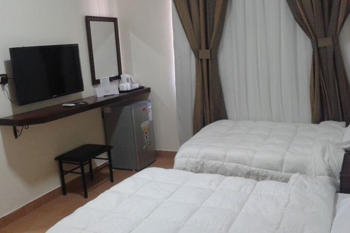 Room 15 of 48