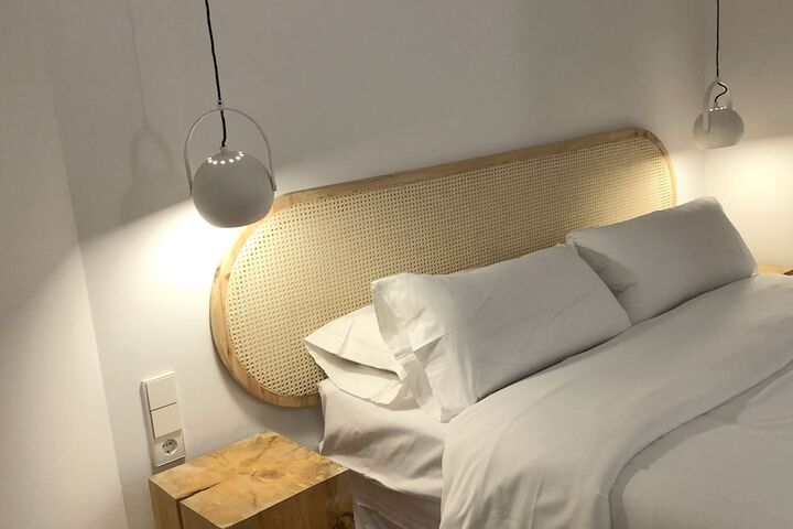 Room 32 of 61