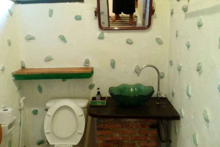 Room 15 of 51