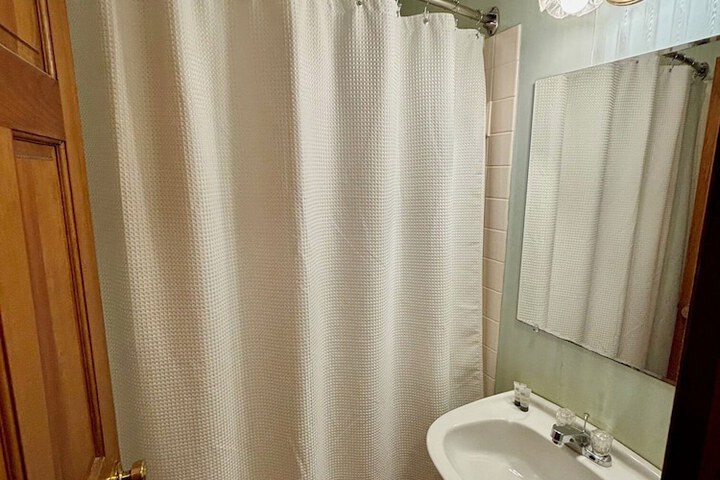 Room 20 of 41