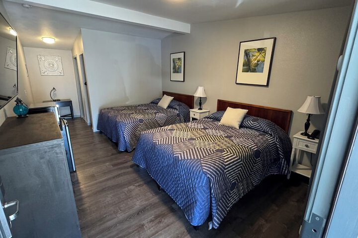 Room 32 of 57