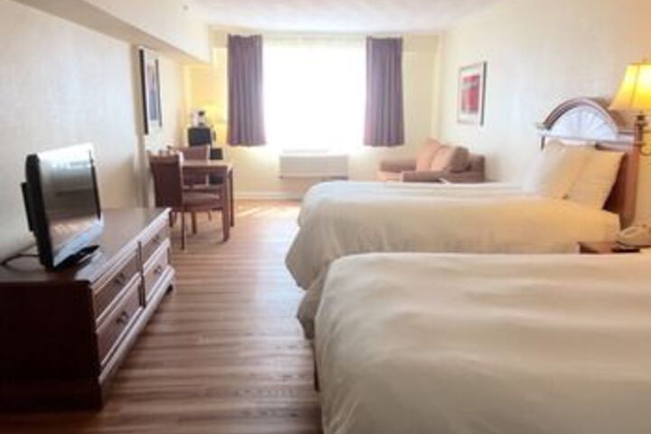 Room 8 of 24