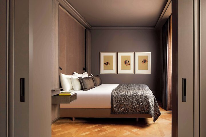 Room 22 of 68