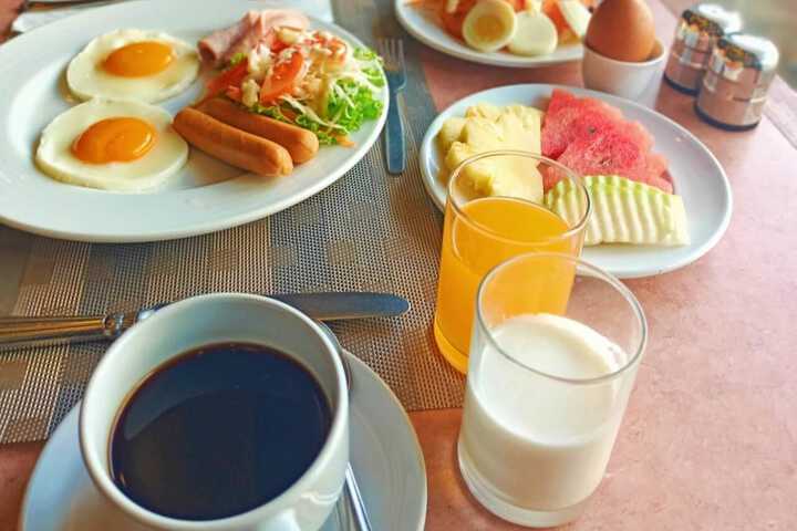 Breakfast/Coffee Service 20 of 29