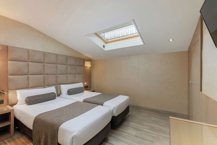 Room 15 of 56