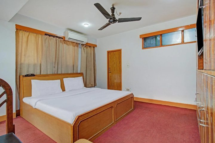 Oyo 82305 Hotel Ruby & Restaurant